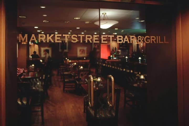 Dining 40 of 53
