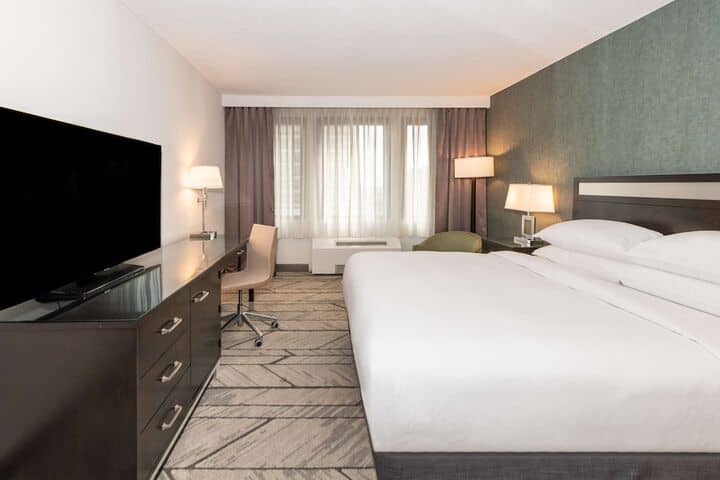 Room 21 of 53